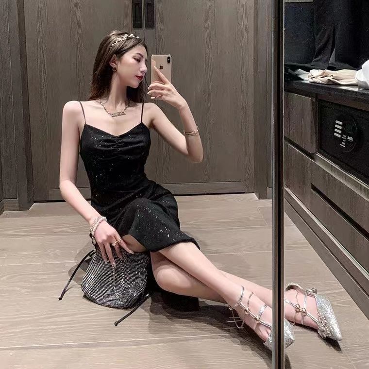 2024 Summer New Korean-style Hepburn Black Dress Mid-length Slimming Sequin Split Slim Sling Sexy dress