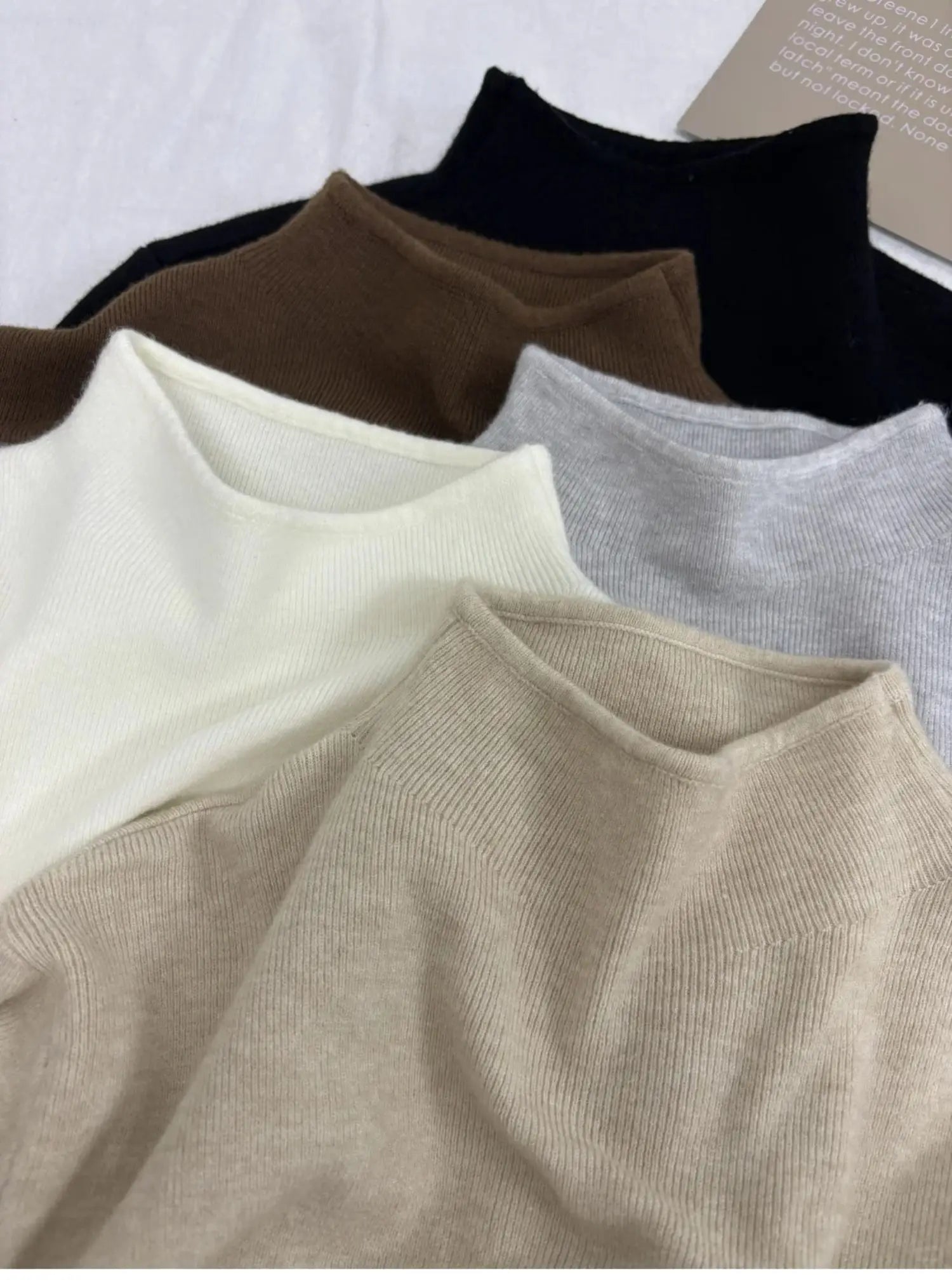 Suéter Feminino Casual Vintage de Tricô Manga Longa Gola Alta Liso Moda Outono Inverno 2026