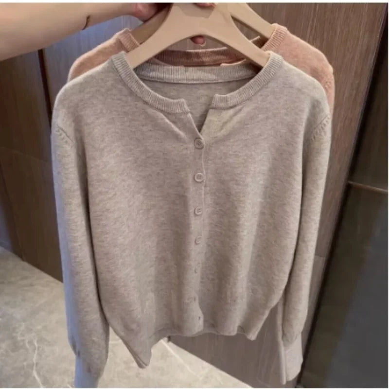 Nova Moda 2026 Suéter Feminino de Cashmere Curto Solto de Tricô com Forro de Lã, Gola Redonda, Quente, Estilo Coreano Casual